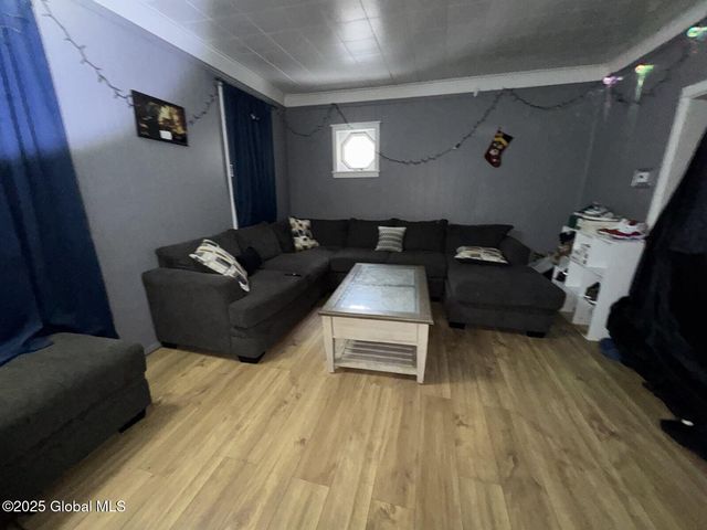 2838 Broadway, Rotterdam, NY 12306