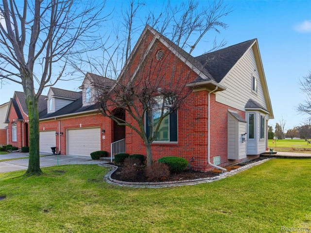 22564 Pigeon River Drive, Macomb Township, MI 48042