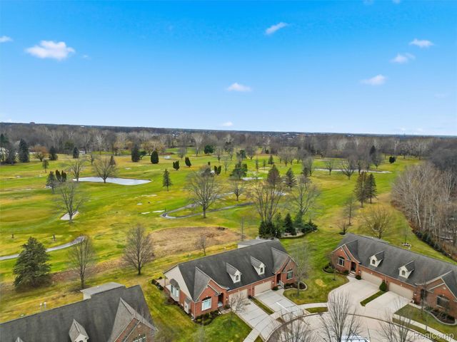 22564 Pigeon River Drive, Macomb Township, MI 48042