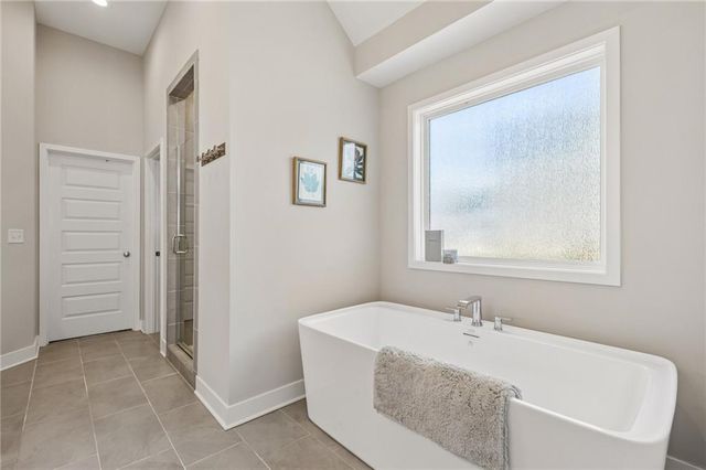 13870 NW 71st Street, Parkville, MO 64152