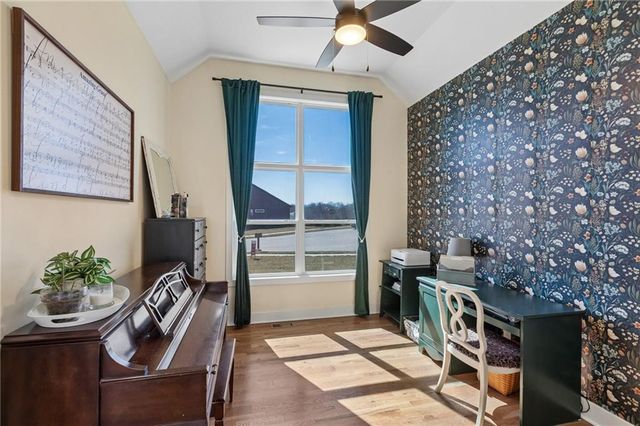 13870 NW 71st Street, Parkville, MO 64152