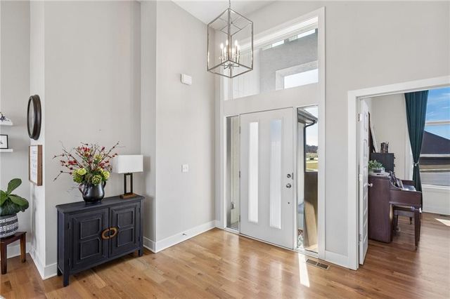 13870 NW 71st Street, Parkville, MO 64152