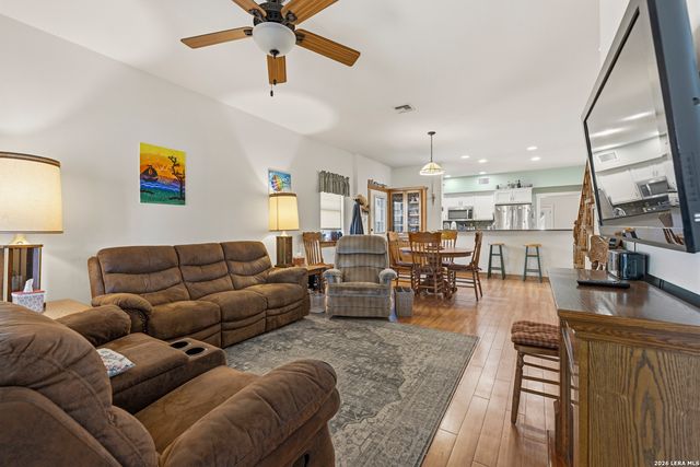 505 W San Antonio, Fredericksburg, TX 78624