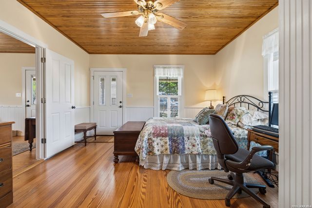 505 W San Antonio, Fredericksburg, TX 78624