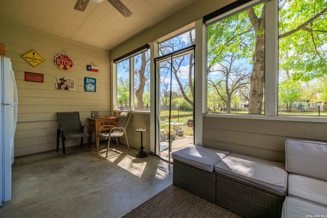 505 W San Antonio, Fredericksburg, TX 78624