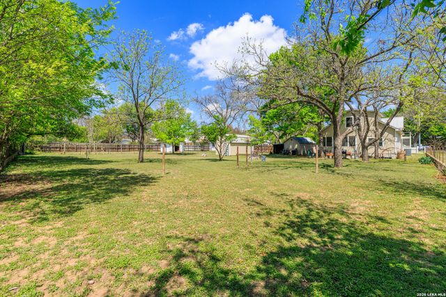 505 W San Antonio, Fredericksburg, TX 78624