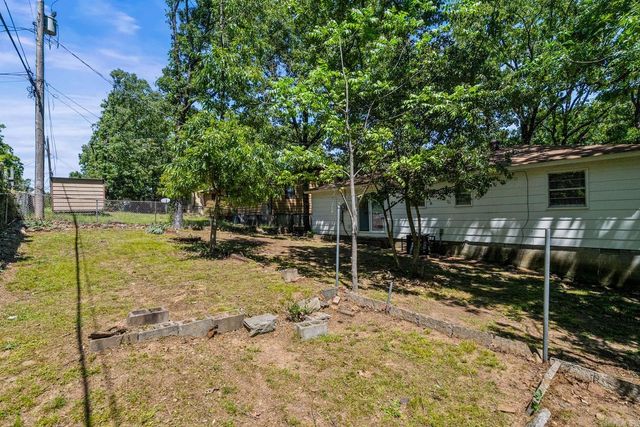 82 Somerset Drive, North Little Rock, AR 72118