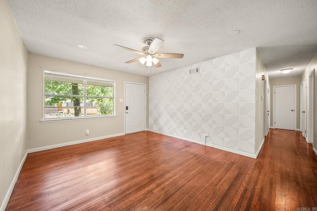 82 Somerset Drive, North Little Rock, AR 72118