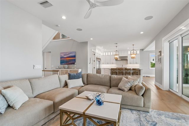 17715 WALL CIRCLE, Redington Shores, FL 33708