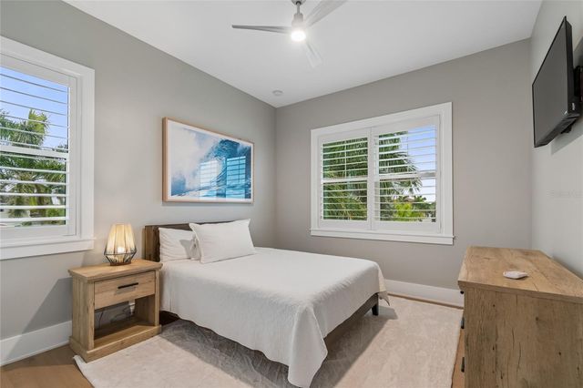 17715 WALL CIRCLE, Redington Shores, FL 33708