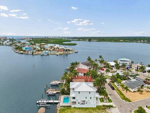 17715 WALL CIRCLE, Redington Shores, FL 33708