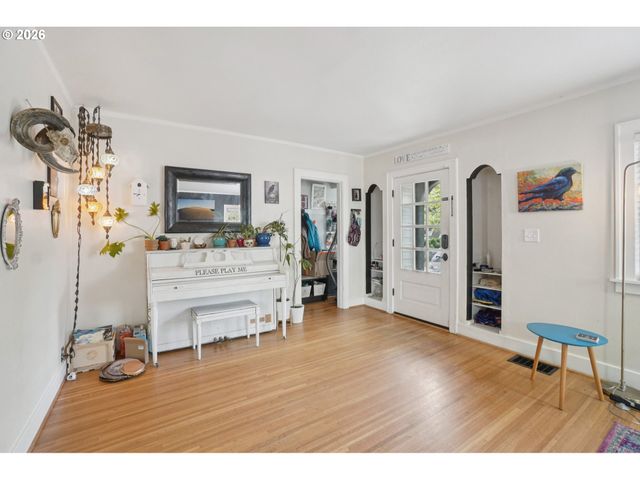 3220 Ne 33RD Ave, Portland, OR 97212