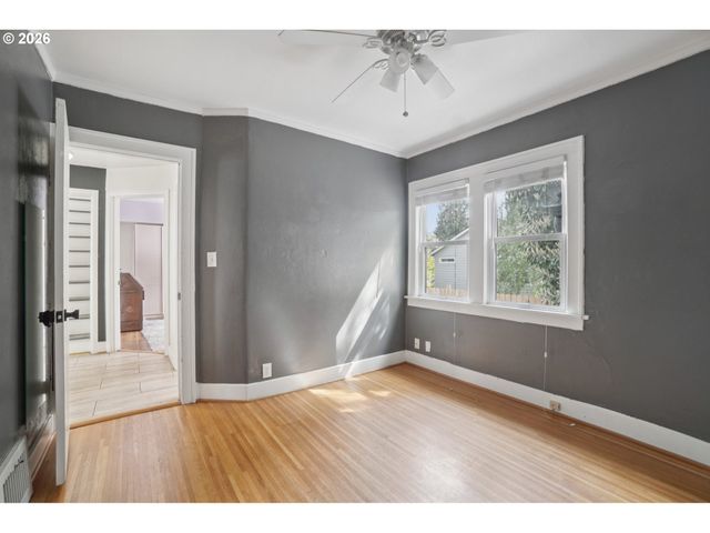 3220 Ne 33RD Ave, Portland, OR 97212