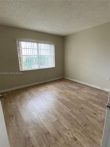 9350 Fontainebleau Boulevard 602, Miami, FL 33172