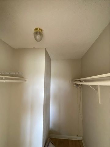 9350 Fontainebleau Boulevard 602, Miami, FL 33172