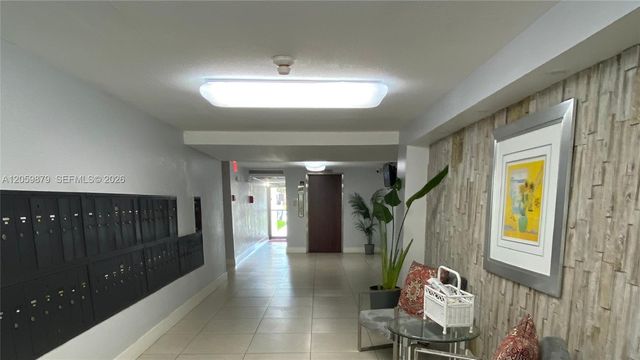 9350 Fontainebleau Boulevard 602, Miami, FL 33172