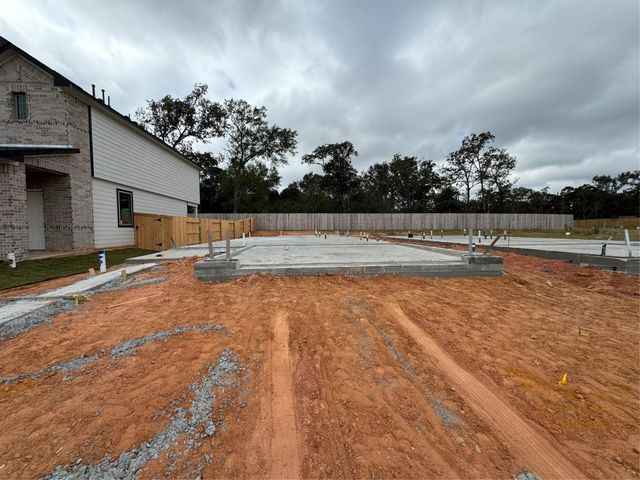 25352 Stoneham Creek Drive, Magnolia, TX 77355