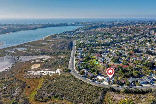 4876 Park Dr., Carlsbad, CA 92008