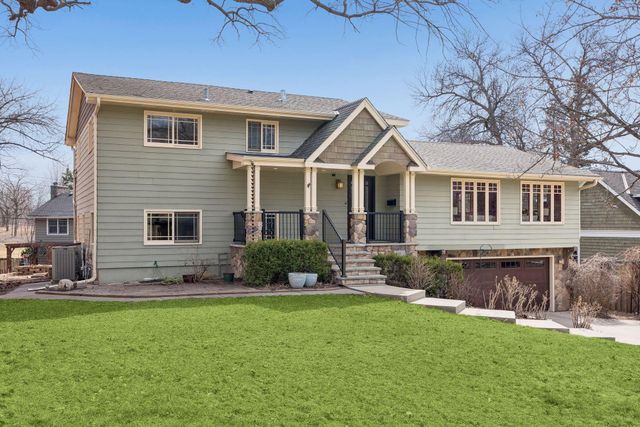 4011 Grimes Avenue S, Edina, MN 55416