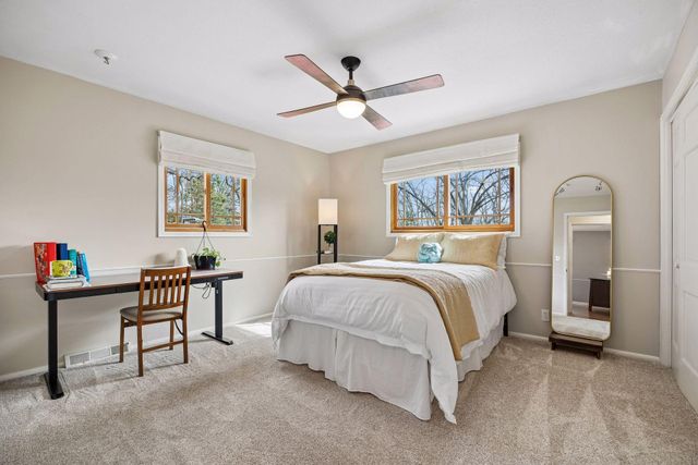 4011 Grimes Avenue S, Edina, MN 55416