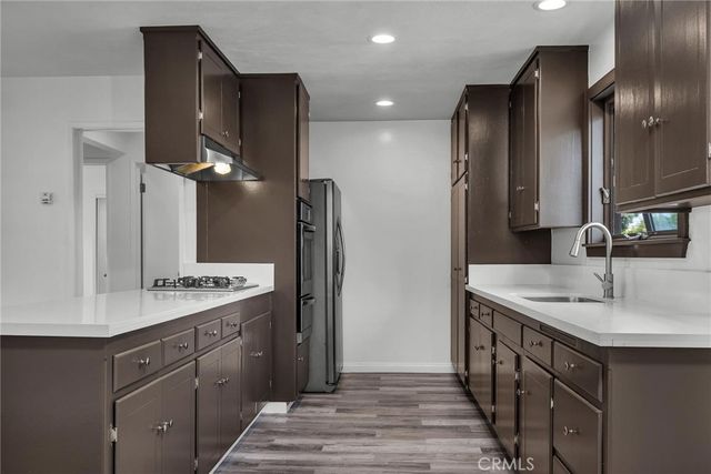 727 S Elvira Avenue, Redondo Beach, CA 90277