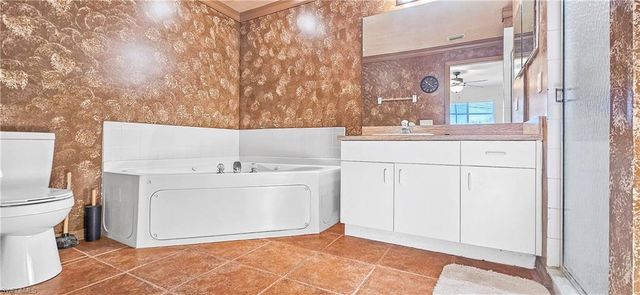 6078 Laurelwood DR, Fort Myers, FL 33905