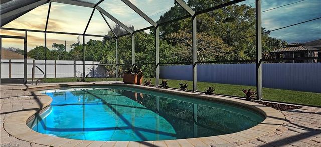 6078 Laurelwood DR, Fort Myers, FL 33905