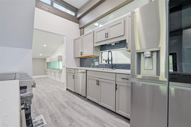 7210 VALRIE LANE, Riverview, FL 33569