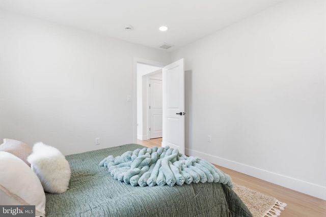 177 PINEWOOD DR, Levittown, PA 19054
