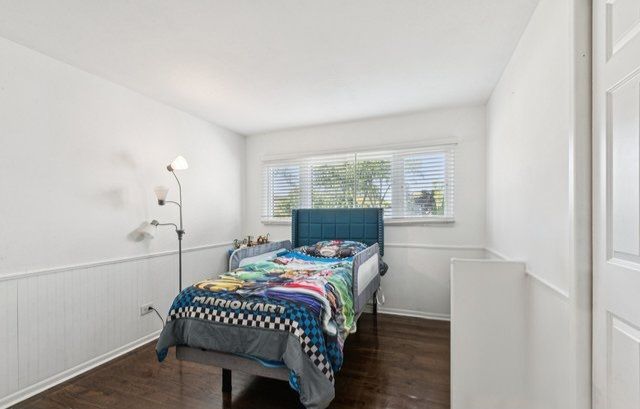 122 W HELEN Road, Palatine, IL 60067