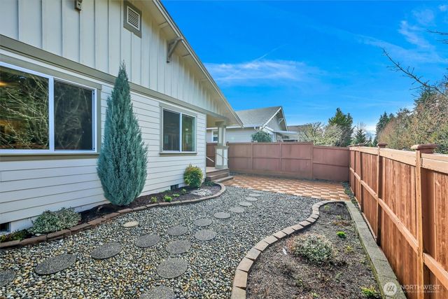 4717 Bend Court NE, Lacey, WA 98516