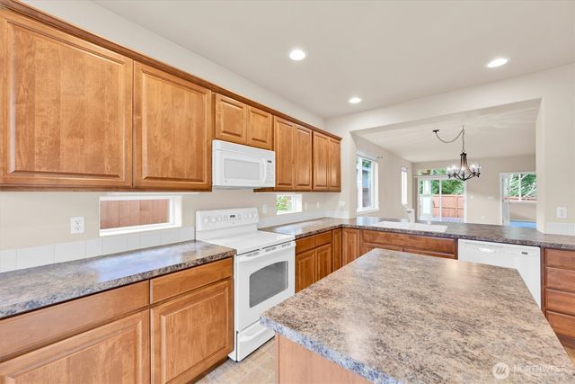 4717 Bend Court NE, Lacey, WA 98516