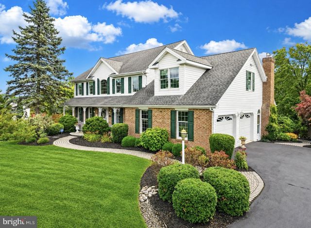 1830 PEAR CT, Fogelsville, PA 18051