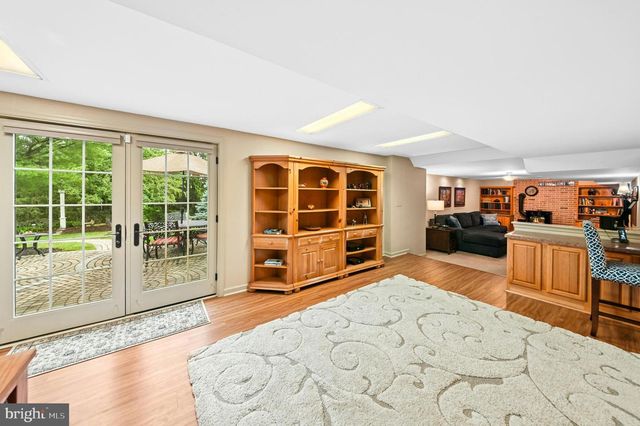 1830 PEAR CT, Fogelsville, PA 18051