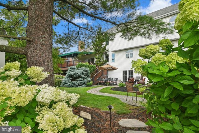 1830 PEAR CT, Fogelsville, PA 18051