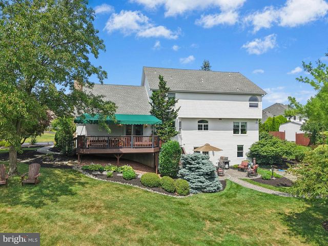 1830 PEAR CT, Fogelsville, PA 18051