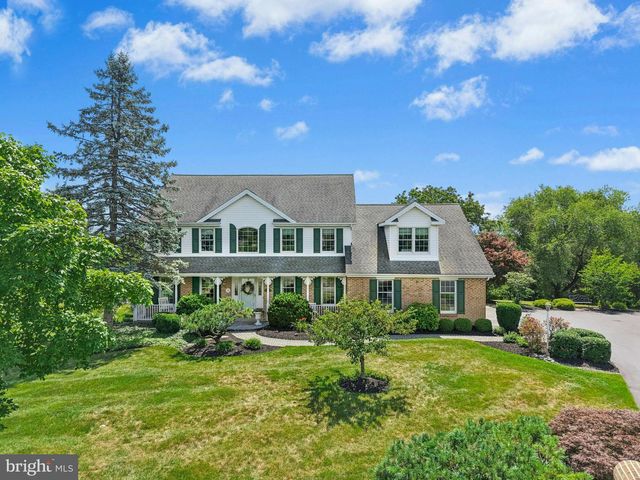 1830 PEAR CT, Fogelsville, PA 18051