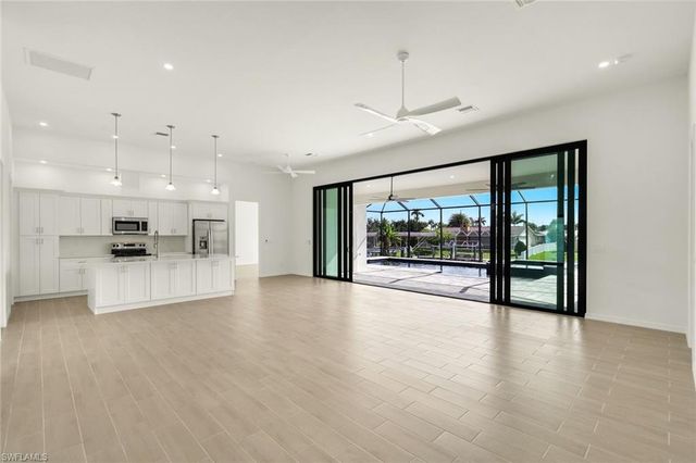 4817 Pelican BLVD, Cape Coral, FL 33914