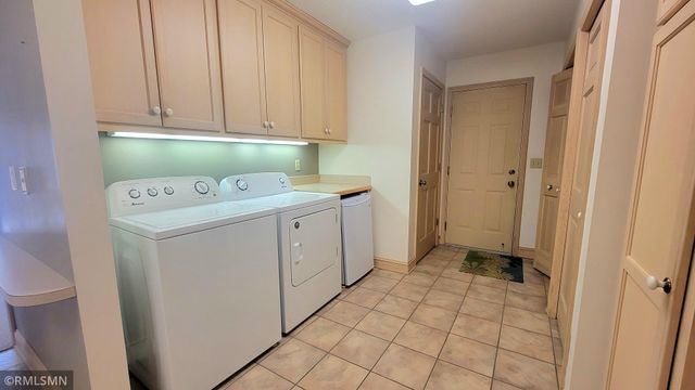 1374 Field Creek Circle, Victoria, MN 55386