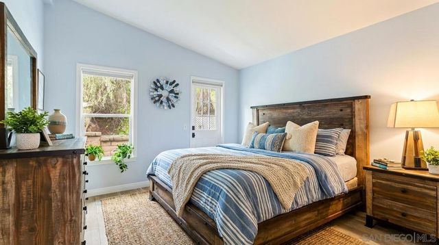 7002 San Bartolo St 30, Carlsbad, CA 92011