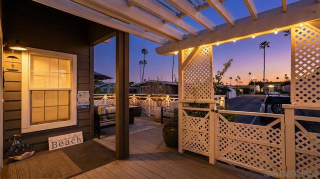 7002 San Bartolo St 30, Carlsbad, CA 92011