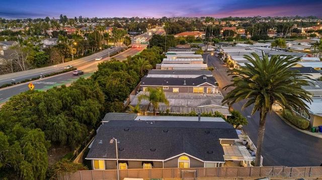 7002 San Bartolo St 30, Carlsbad, CA 92011