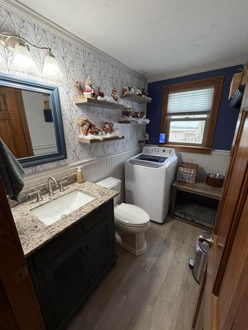 9 Bittersweet Road, East Falmouth, MA 02536