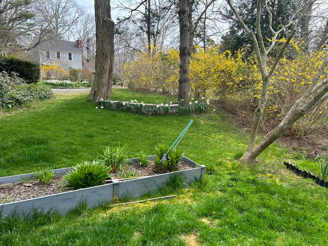 9 Bittersweet Road, East Falmouth, MA 02536