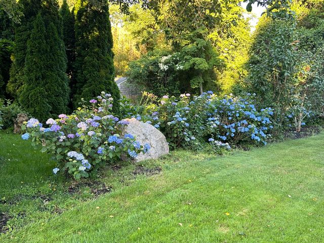 9 Bittersweet Road, East Falmouth, MA 02536