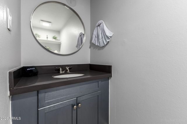 6837 E OSBORN Road B, Scottsdale, AZ 85251