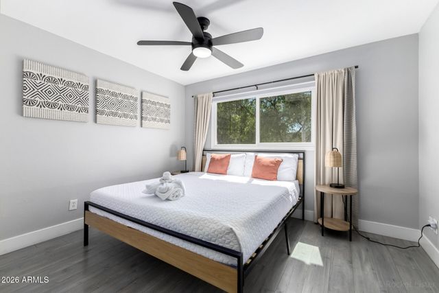 6837 E OSBORN Road B, Scottsdale, AZ 85251