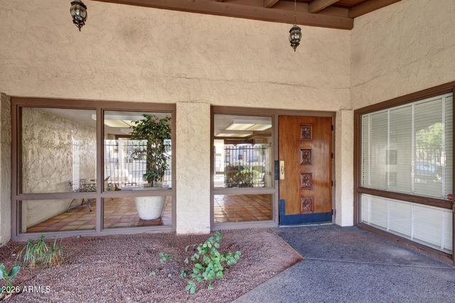 6837 E OSBORN Road B, Scottsdale, AZ 85251