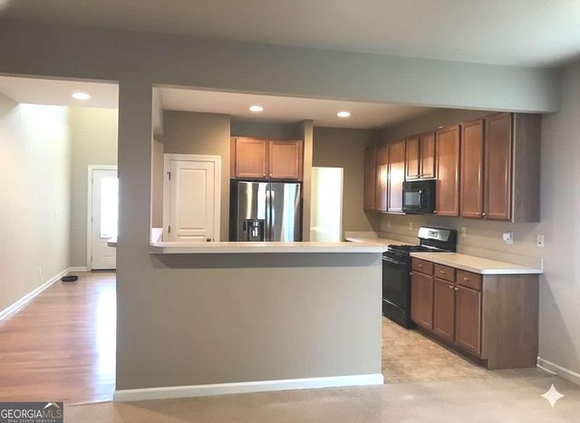 7923 Keepsake Lane, Flowery Branch, GA 30542