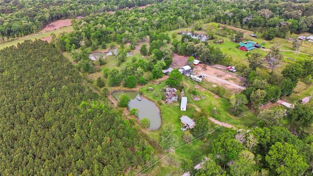 726 County Road 2078, Hull, TX 77564
